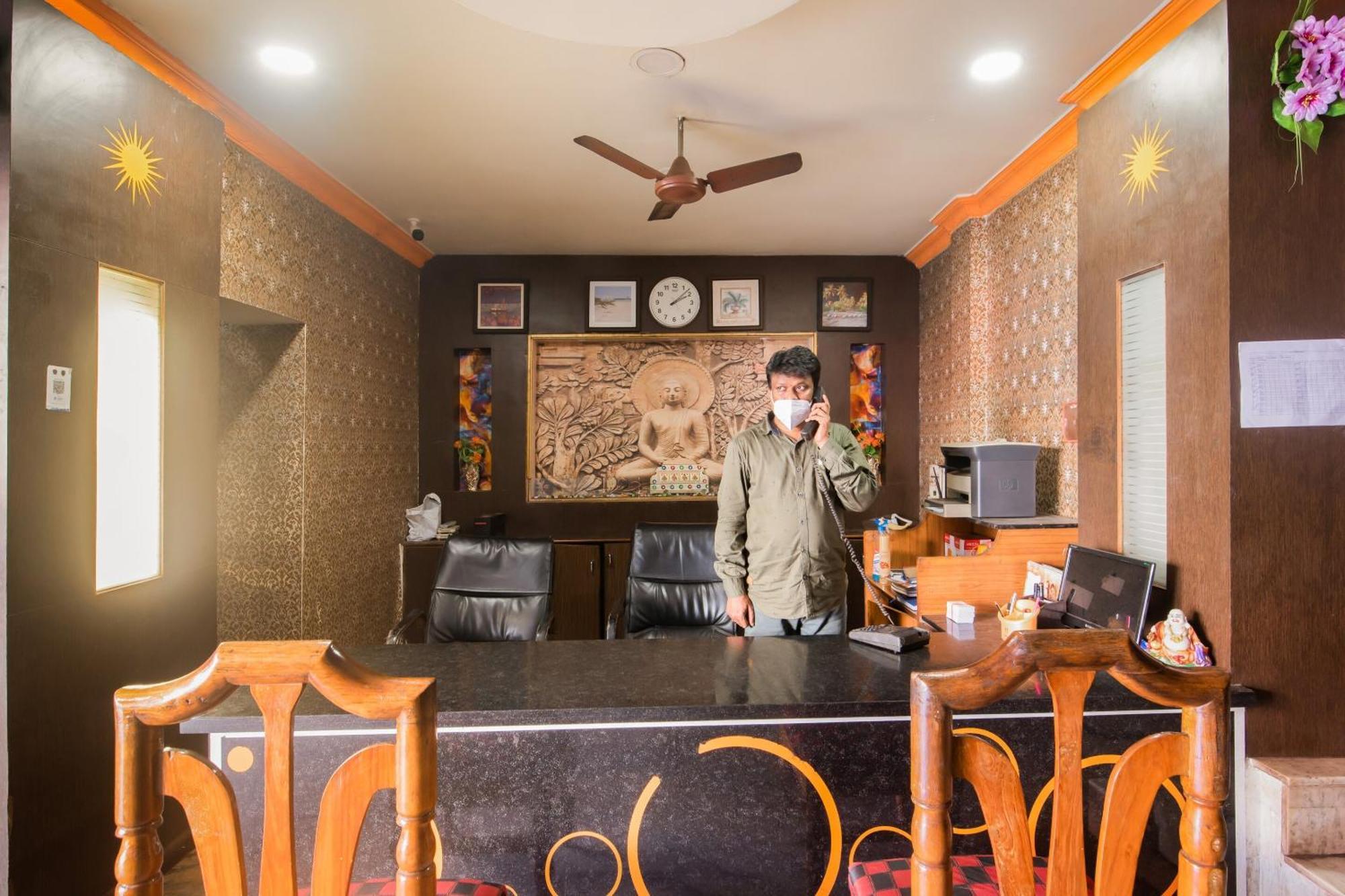 Spot On Hotel Manikanta Residency Visakhapatnam Luaran gambar